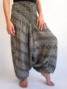 Harem Pants Black and White Pattern