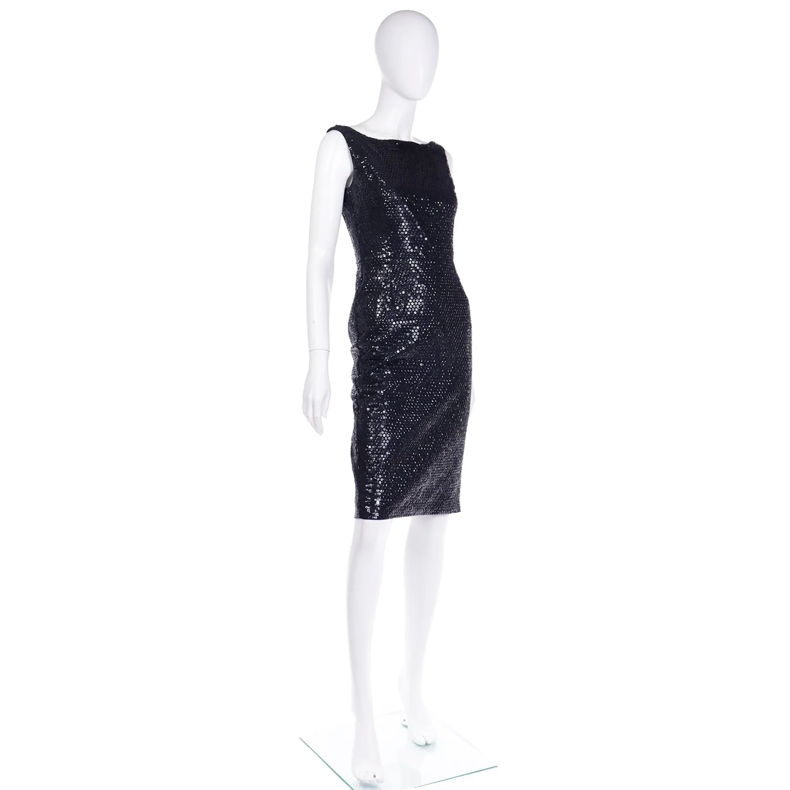 Isaac Mizrahi Vintage Black Sequin Bateau Neckline Sleeveless Evening Dress